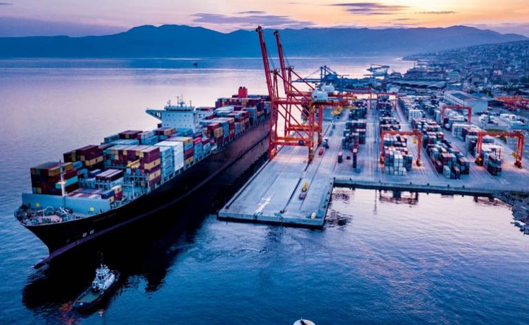 Assistance to shipping industry to take form of subsidized port fees