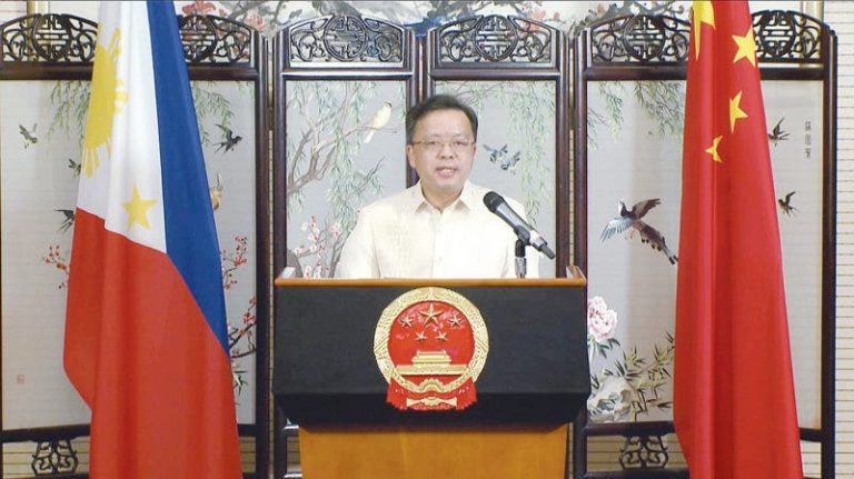 Chinese envoy hosts scholars’ Christmas party