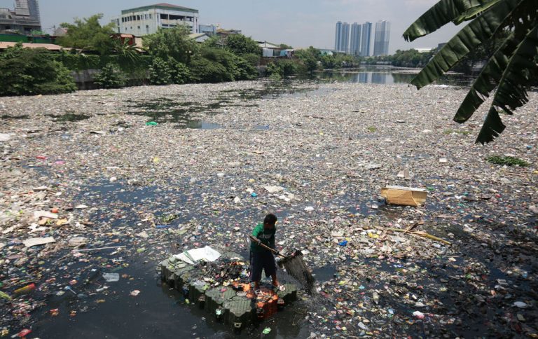 Plastics recyclers seen hampered by lack of incentives