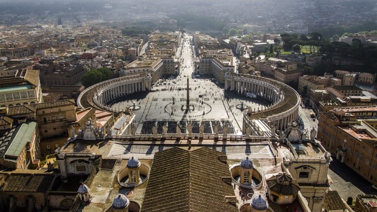 Pope snubs Vatican’s sci-fi Nativity scene, directs visitors to others