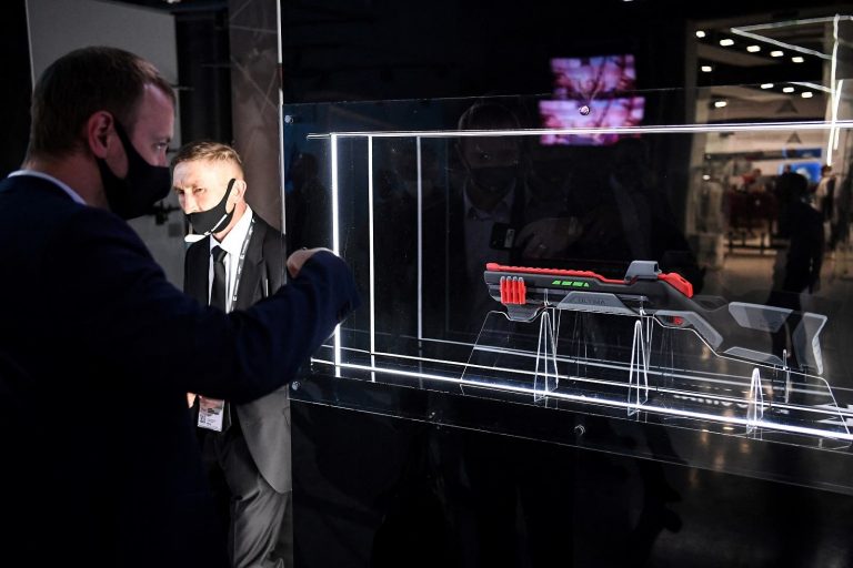 Kalashnikov maker targets hipsters with ‘gadget gun’ – The Manila Times