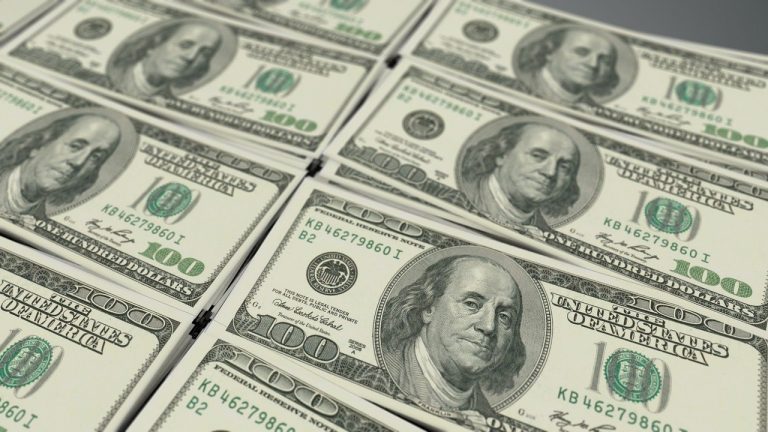 Dollar struggles for traction after soft U.S. inflation