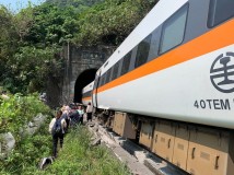 41 dead in Taiwan train crash: fire agency