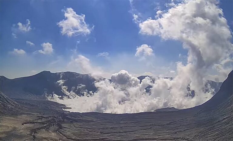 5 ‘bursts’ recorded at Taal Volcano