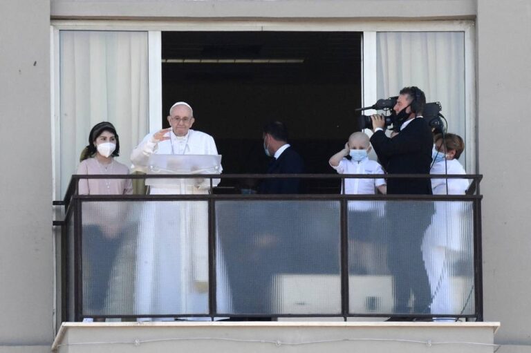Pope greets faithful for prayer from Rome clinic balcony