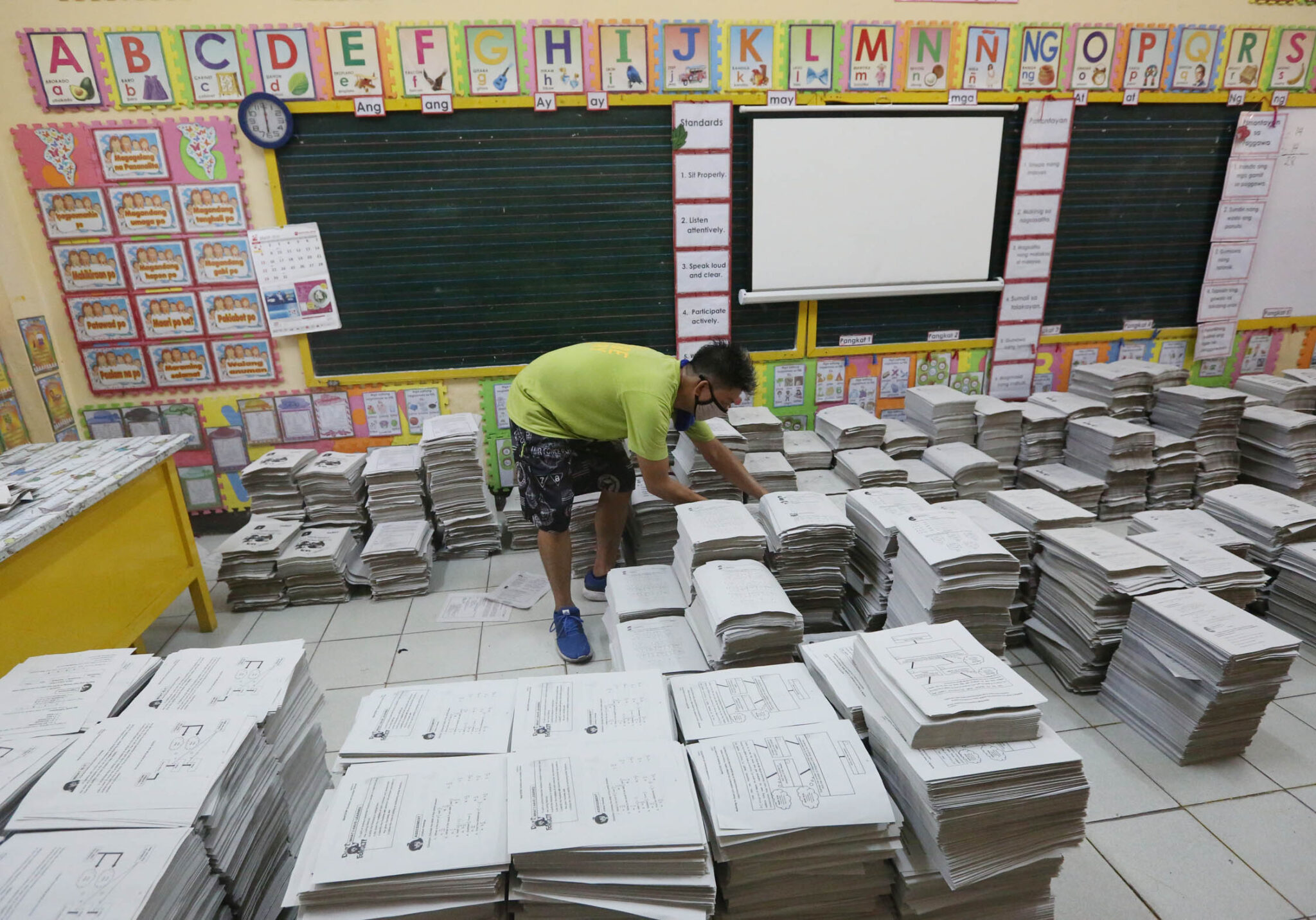 School year 2021-2022 to open on September 13 – DepEd | Filipino Live