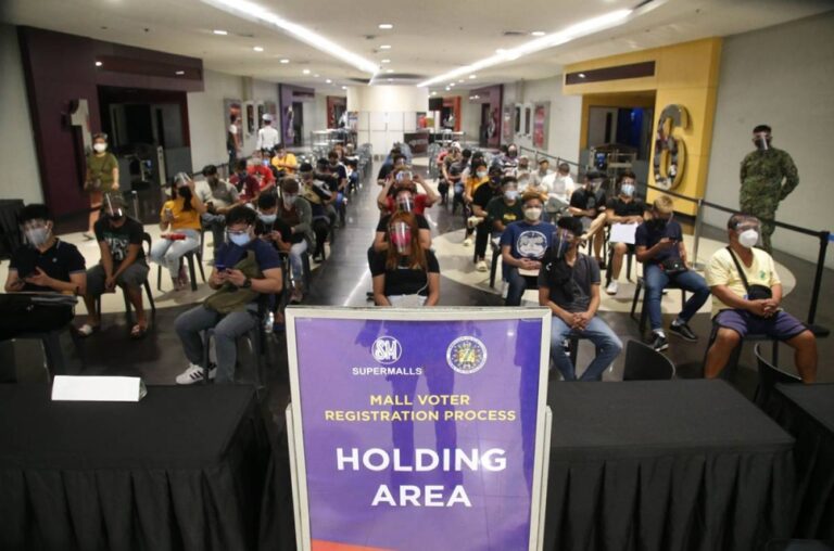Comelec rolls out voter registration in malls