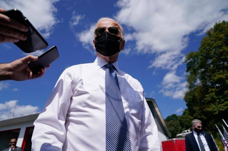 Biden goes on the offensive vs anti-vaxxers