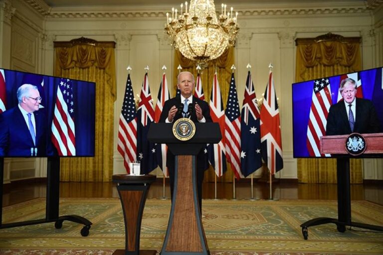 ‘Backstabbing’ claim mars new US-Australia alliance