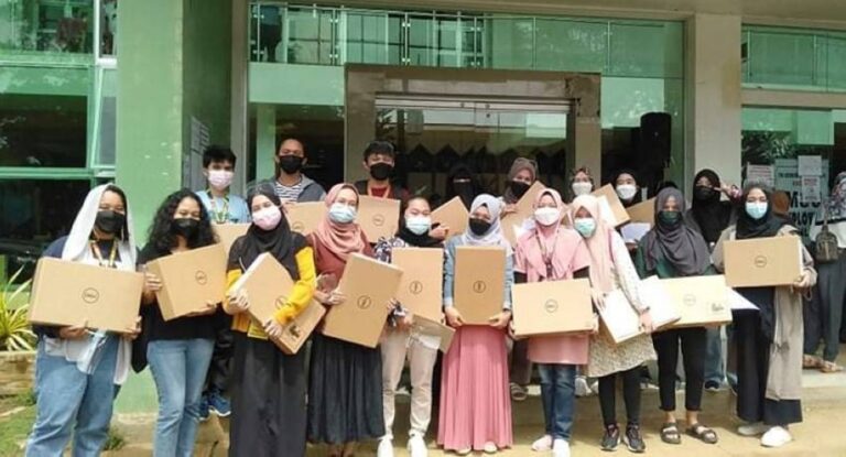 MSU issues 2,000 laptops to students