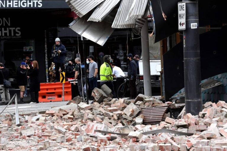 Shallow 5.8-magnitude earthquake rattles southeast Australia
