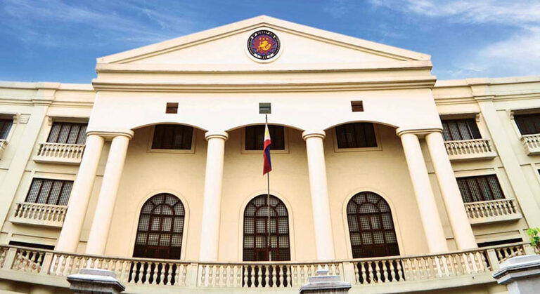 Economic team wants LGUs to take on hospital funding