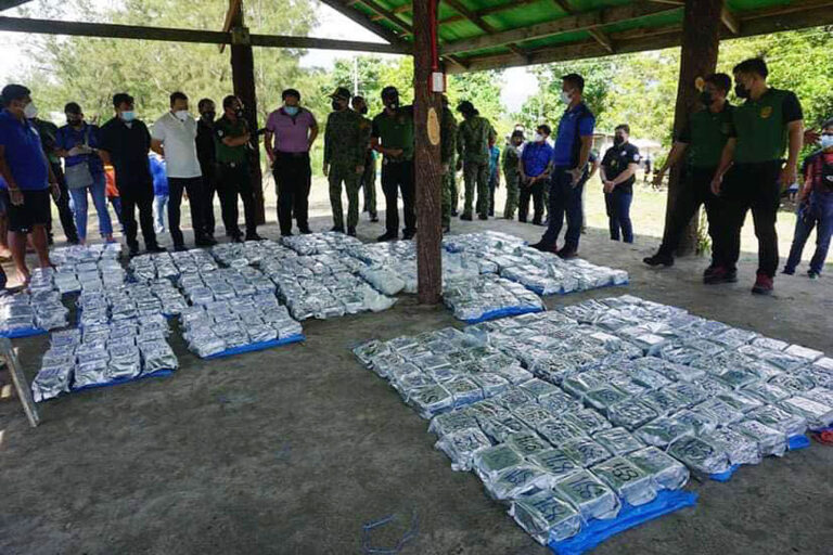 Duterte commends anti-drug authorities for operation that killed 4 Chinese 