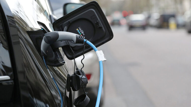 DoE endorses plan to import 20,000 electric cars to Board of Investments