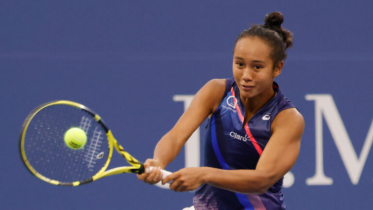 Fil-Canadian teen Fernandez knocks out another champion to reach US Open quarterfinals