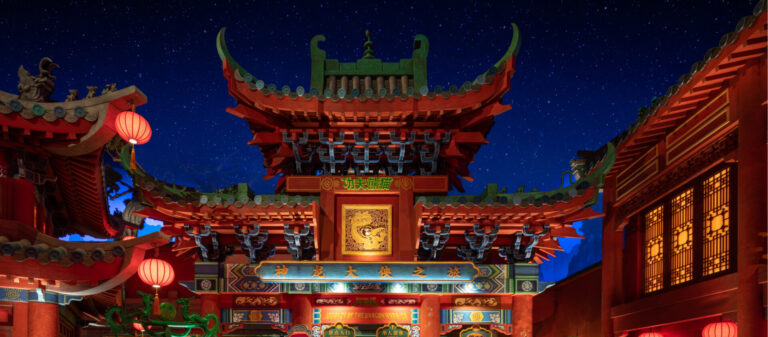 Universal Studios Beijing draws eager throngs amid uneasy US-China ties