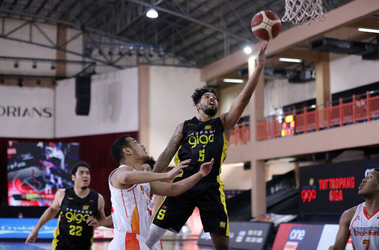 TnT Tropang Giga beat Northport to secure twice-to-beat incentive