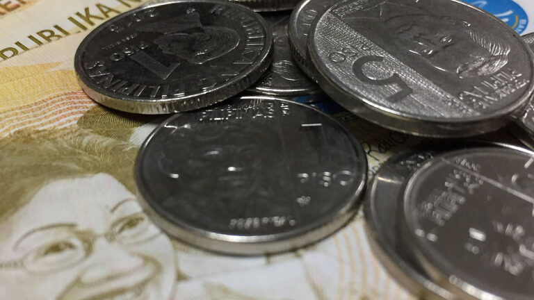 Peso declines on rising cases, inflation bets