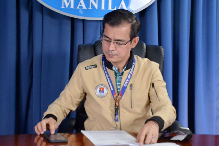 Presidential aspirant says planned oil tax cut will lure foreign investors