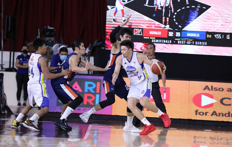 Magnolia Hotshots defeat Meralco Bolts in Game One