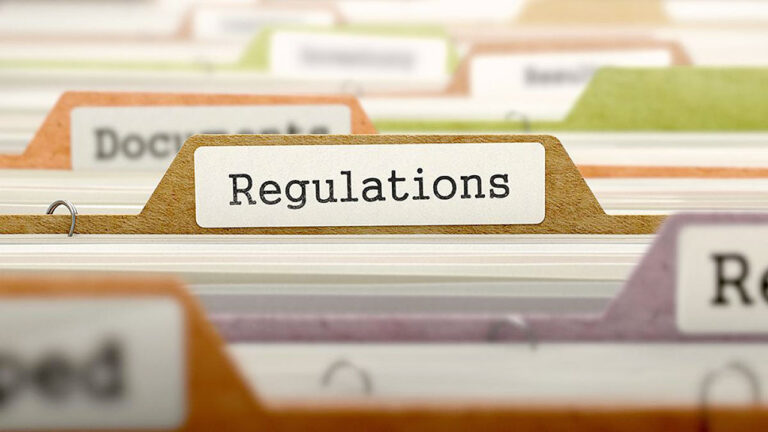 Presidential bet vows to ease regulation of private corporations