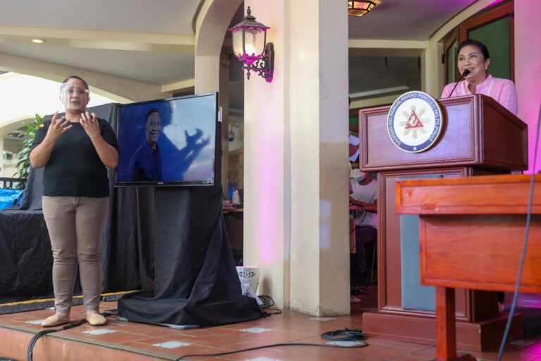 Political foes and senate reelectionists make up rest of Robredo’s Senate slate