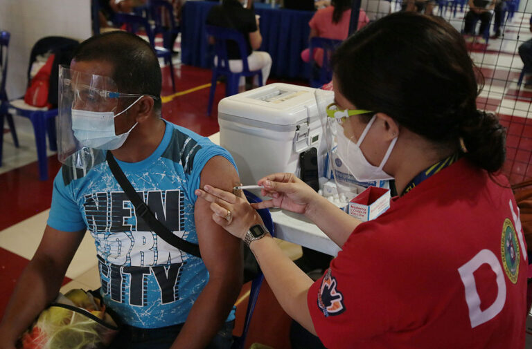 Daily virus tally could fall to 500 by mid-November