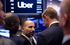 Uber resumes shared rides in US