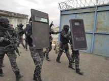 Ecuador military, prison heads resign after jail riot
