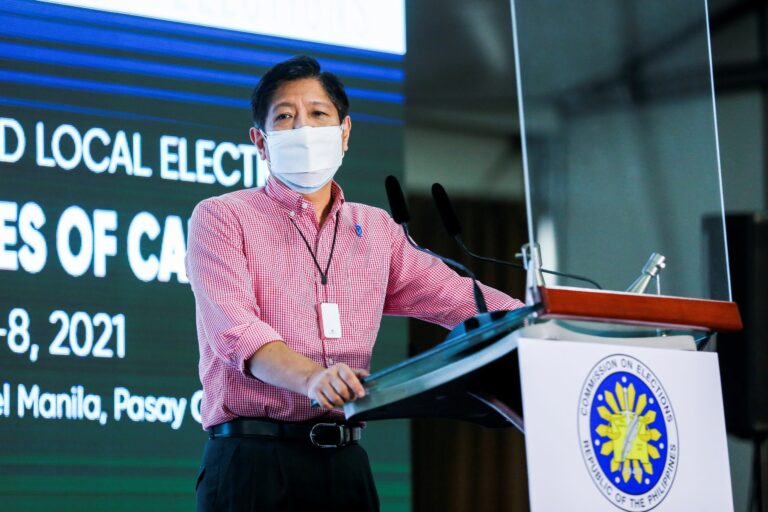 Professionals seek to join petition blocking Marcos presidential bid
