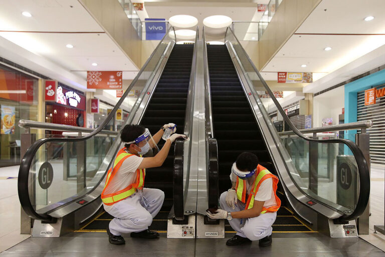 Metro malls to have longer operating hours by mid-November