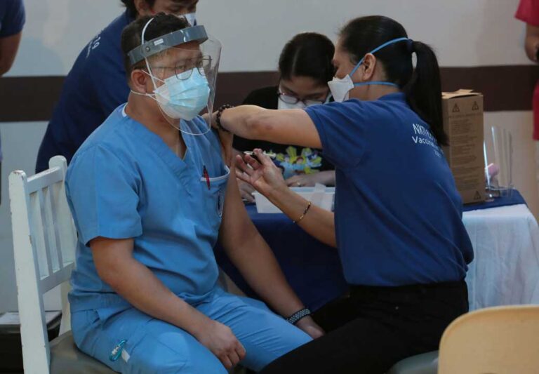 1,297 new COVID-19 cases logged Thursday; further drop seen in Metro Manila