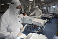 Italian hospitals under strain as Covid hits new highs