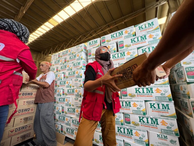Gov’t ramps up relief work as death toll hits 208