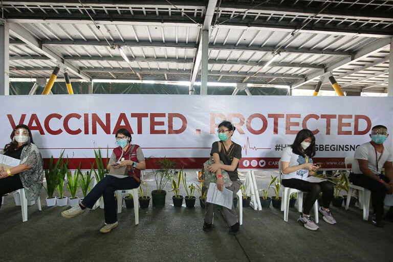 PHL posts 261 cases as it shortens interval for vaccine booster