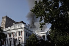 Huge fire devastates South African parliament