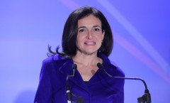 Key Facebook force Sheryl Sandberg steps down