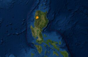 Magnitude 7 quake hits northern Philippines