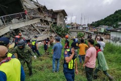 Hundreds of aftershocks shake earthquake-hit northern Philippines