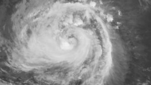 Typhoon Nesat forces a thousand Filipinos to flee