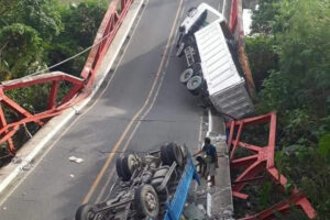 Senator seeks safety check on construction quality after string of collapsed bridges 