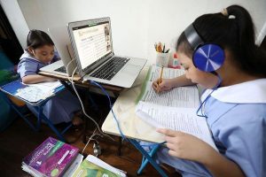 DepEd lets private schools continue online classes beyond Nov. 2