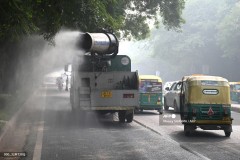 India’s capital to shut schools as toxic smog chokes city