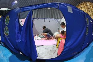 Monsoon, cyclones hit 382,000 people in Philippines