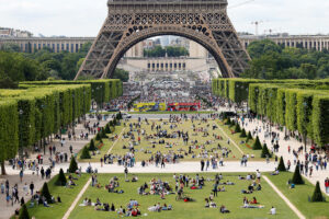 PHL warns vs gambling in France