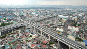 Motorists get NLEX toll rebates as Marcos orders relief for flooded route