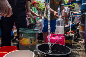 Palace warns against panic buying